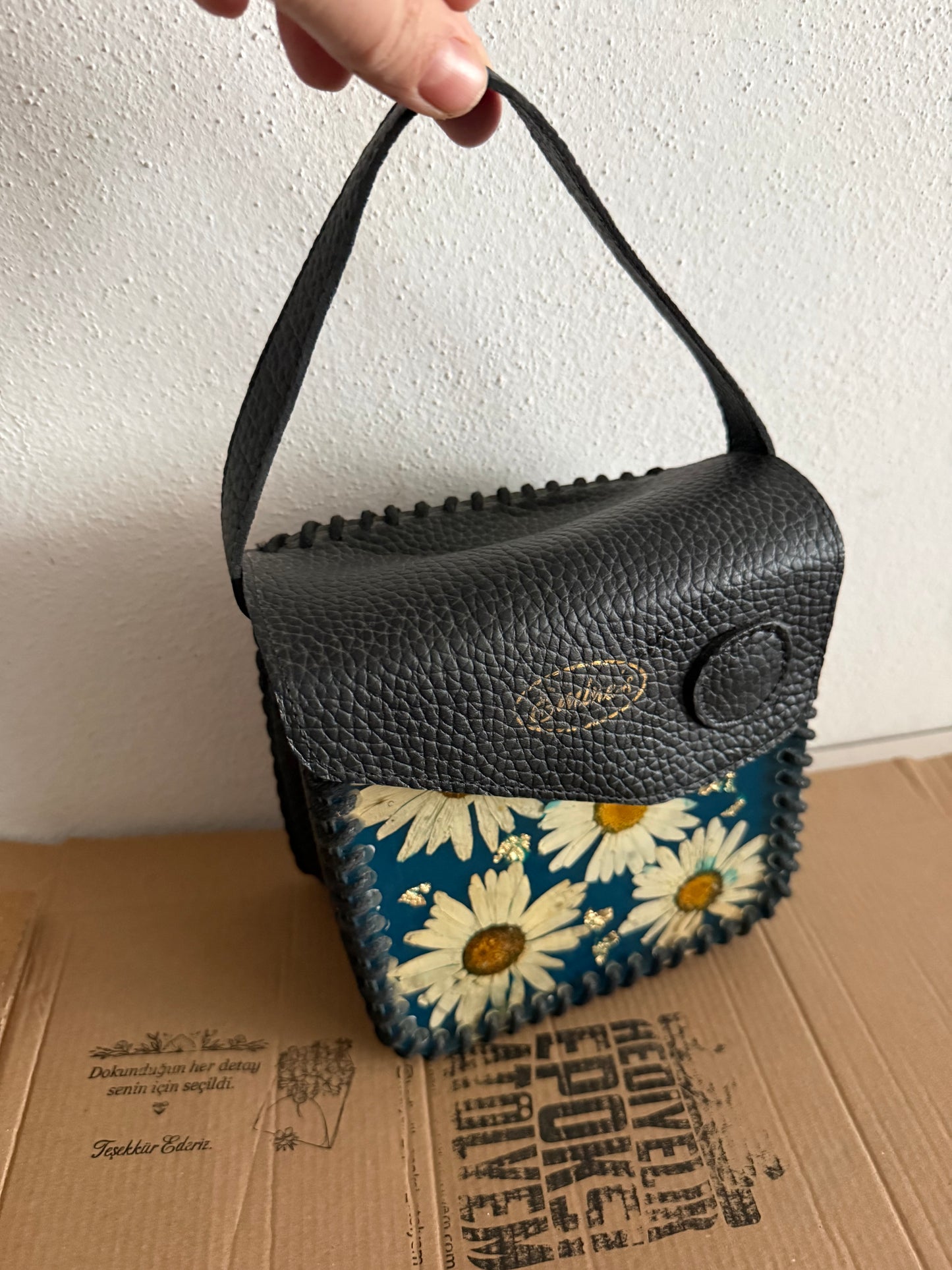 Papatyalı hakiki deri Epoksi çanta