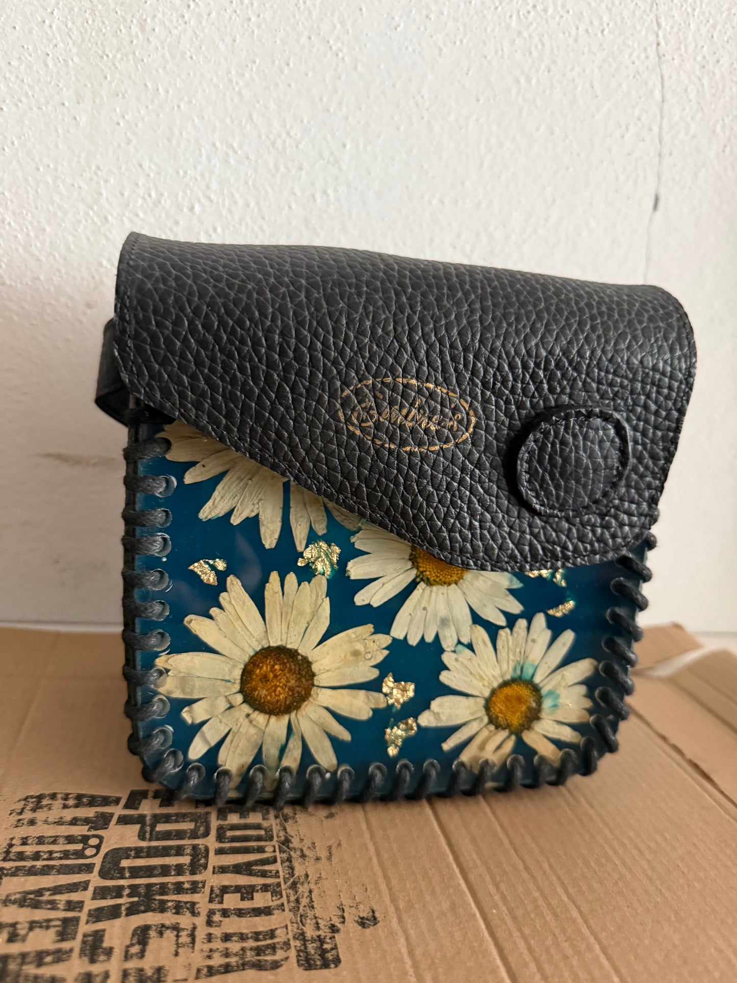 Papatyalı hakiki deri Epoksi çanta