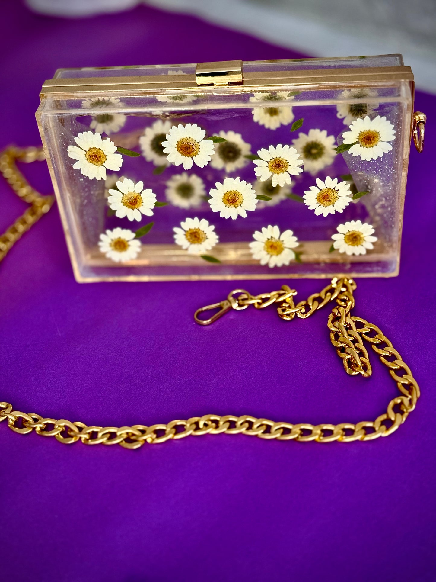 Papatyalı şeffaf epoksi debriyaj çanta