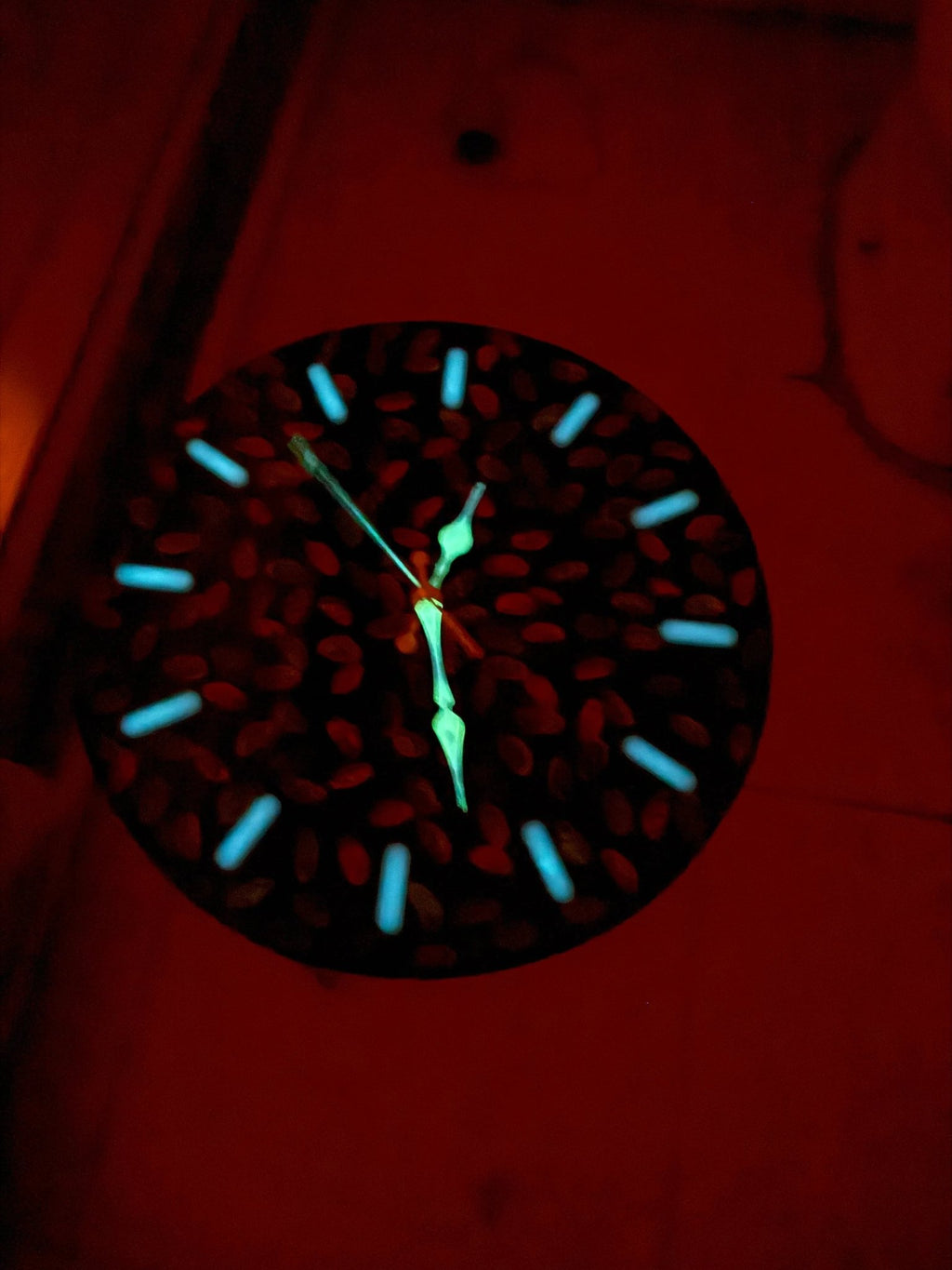 Duvar saati (karanlıkta )parlayan - HediyeEpoxyDuvar saati (karanlıkta )parlayanHediyeEpoxyReçine duvar saatiDuvar saati (karanlıkta )parlayan - HediyeEpoxy