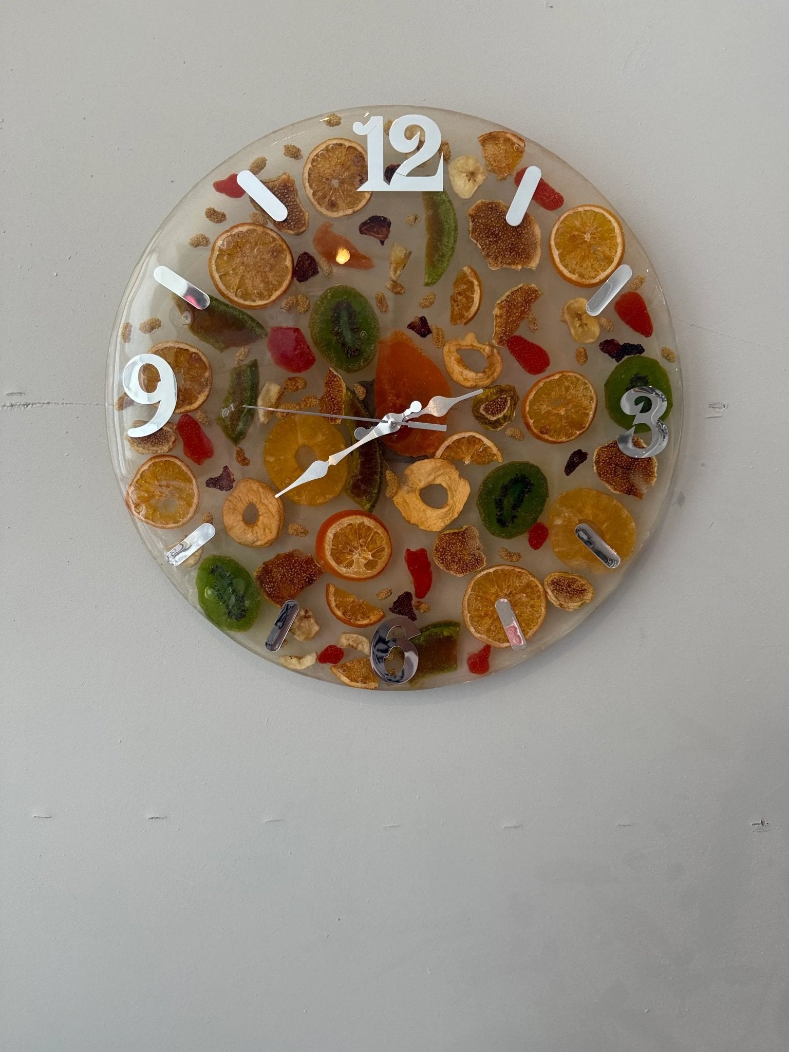Kuru meyveli duvar saati - HediyeEpoxyKuru meyveli duvar saatiHediyeEpoxyKuru meyveli duvar saati - HediyeEpoxy
