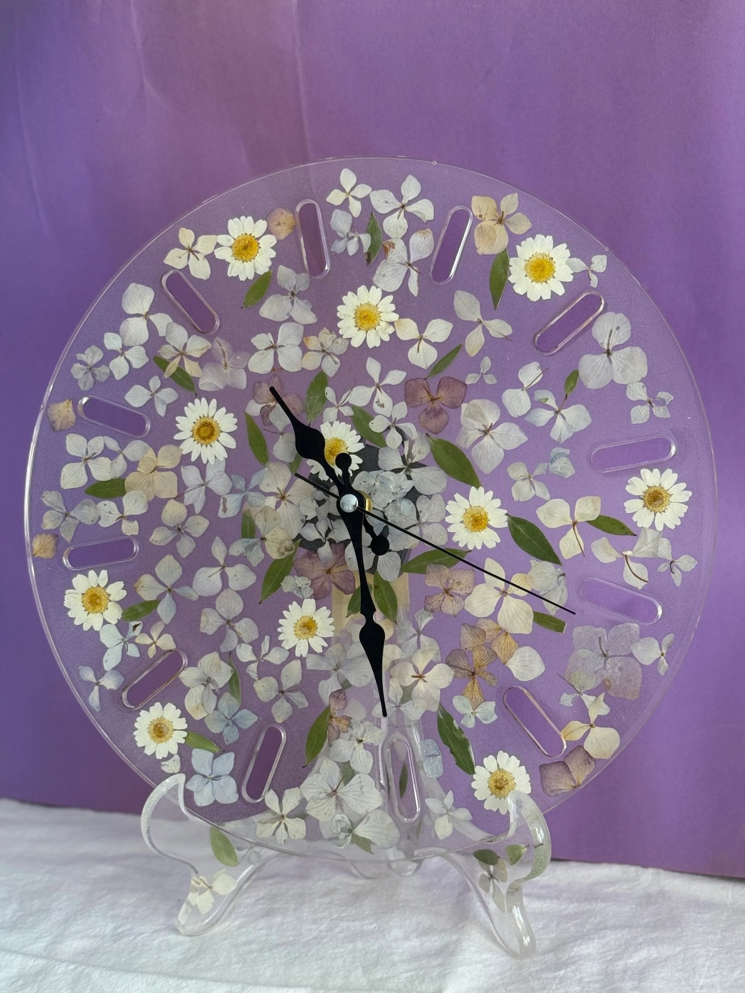 Papatyalı duvar saati - HediyeEpoxyPapatyalı duvar saatiHediyeEpoxyPapatyalı duvar saati - HediyeEpoxy