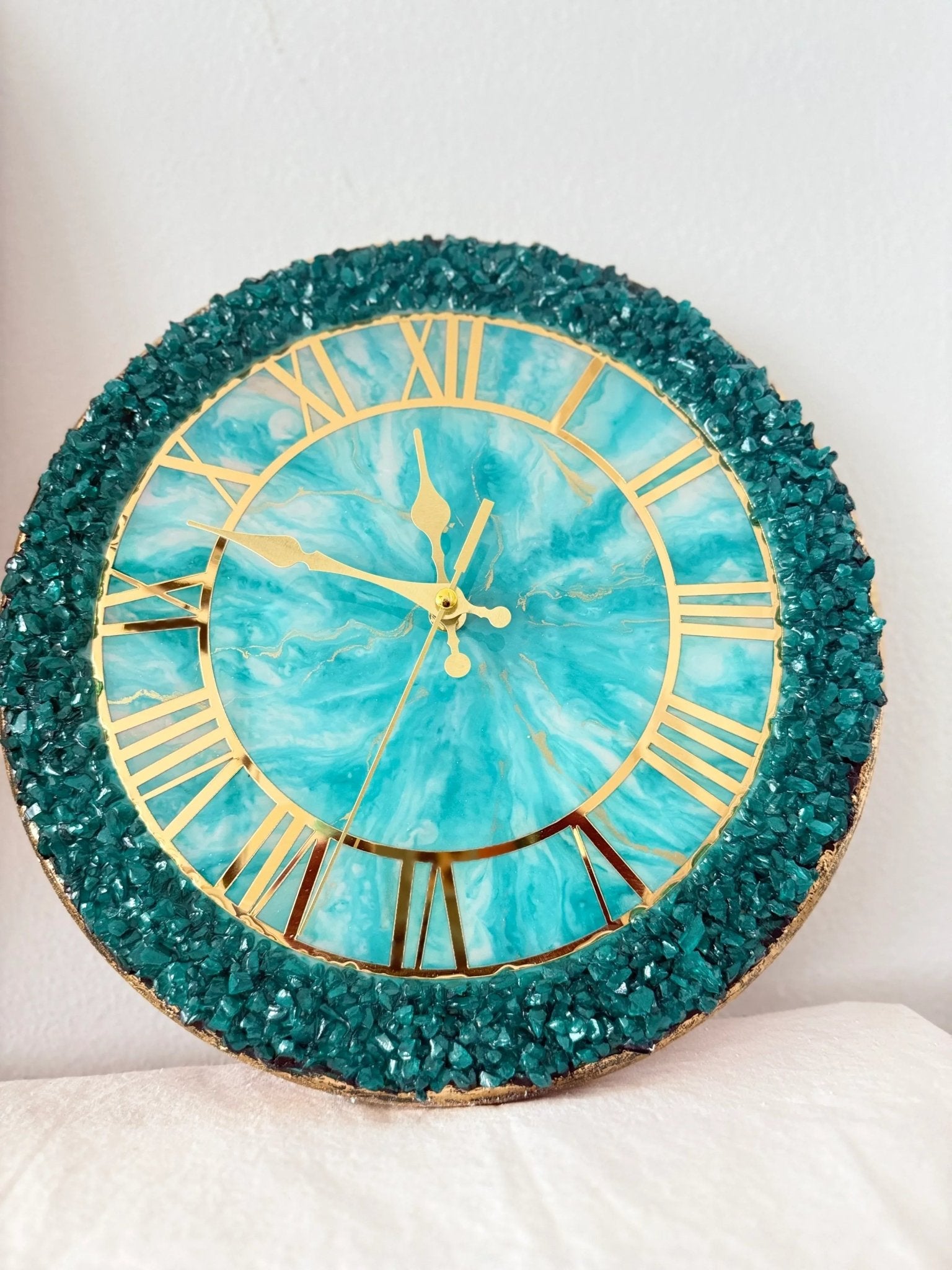 Zümrüt￼ duvar saati - HediyeEpoxyZümrüt￼ duvar saatiHediyeEpoxyYeşilZümrüt￼ duvar saati - HediyeEpoxy