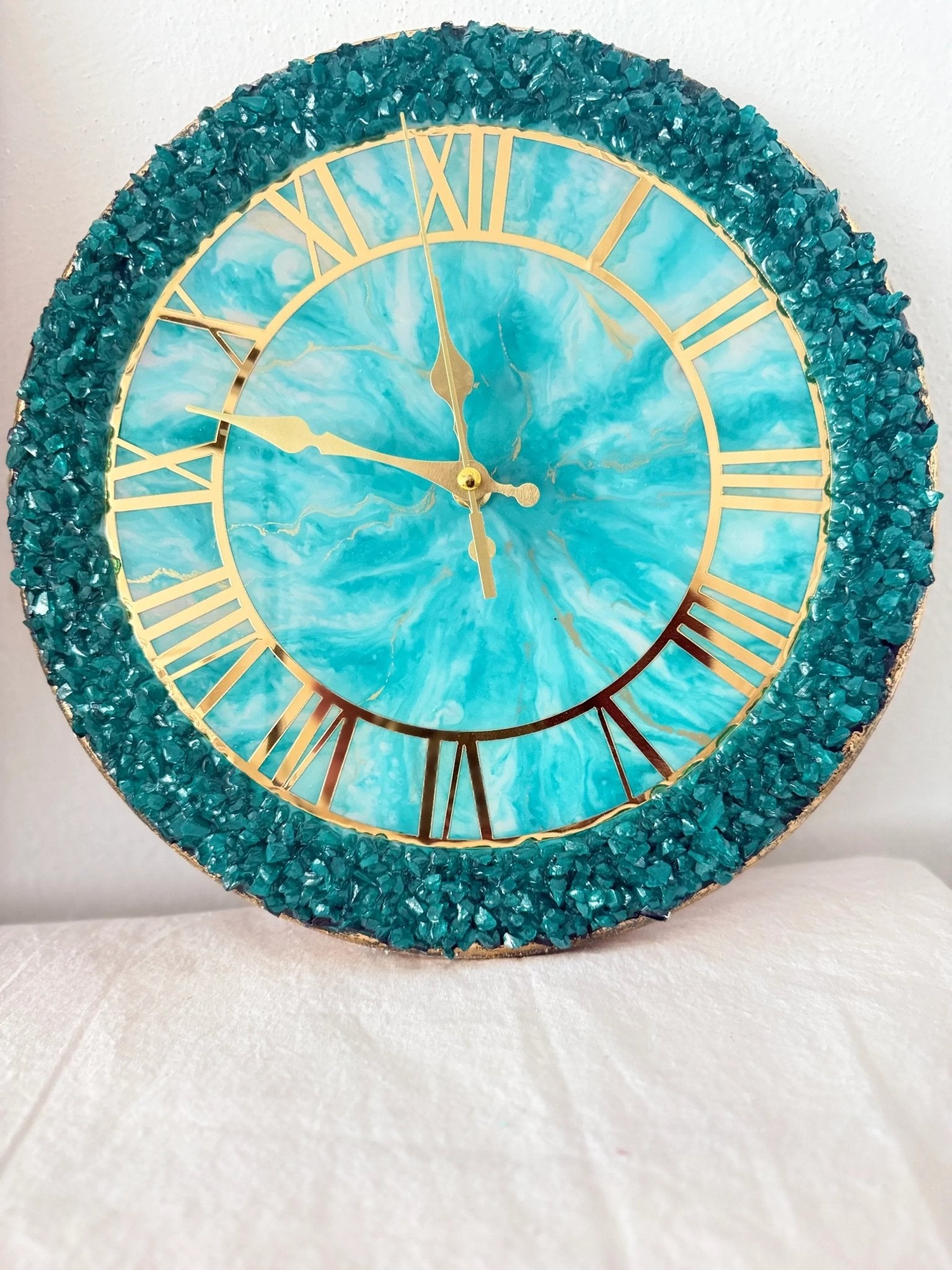 Zümrüt￼ duvar saati - HediyeEpoxyZümrüt￼ duvar saatiHediyeEpoxyYeşilZümrüt￼ duvar saati - HediyeEpoxy